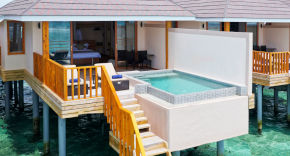 Ocean Pool Villa auf der Insel Brennia Kottefaru Maldives
